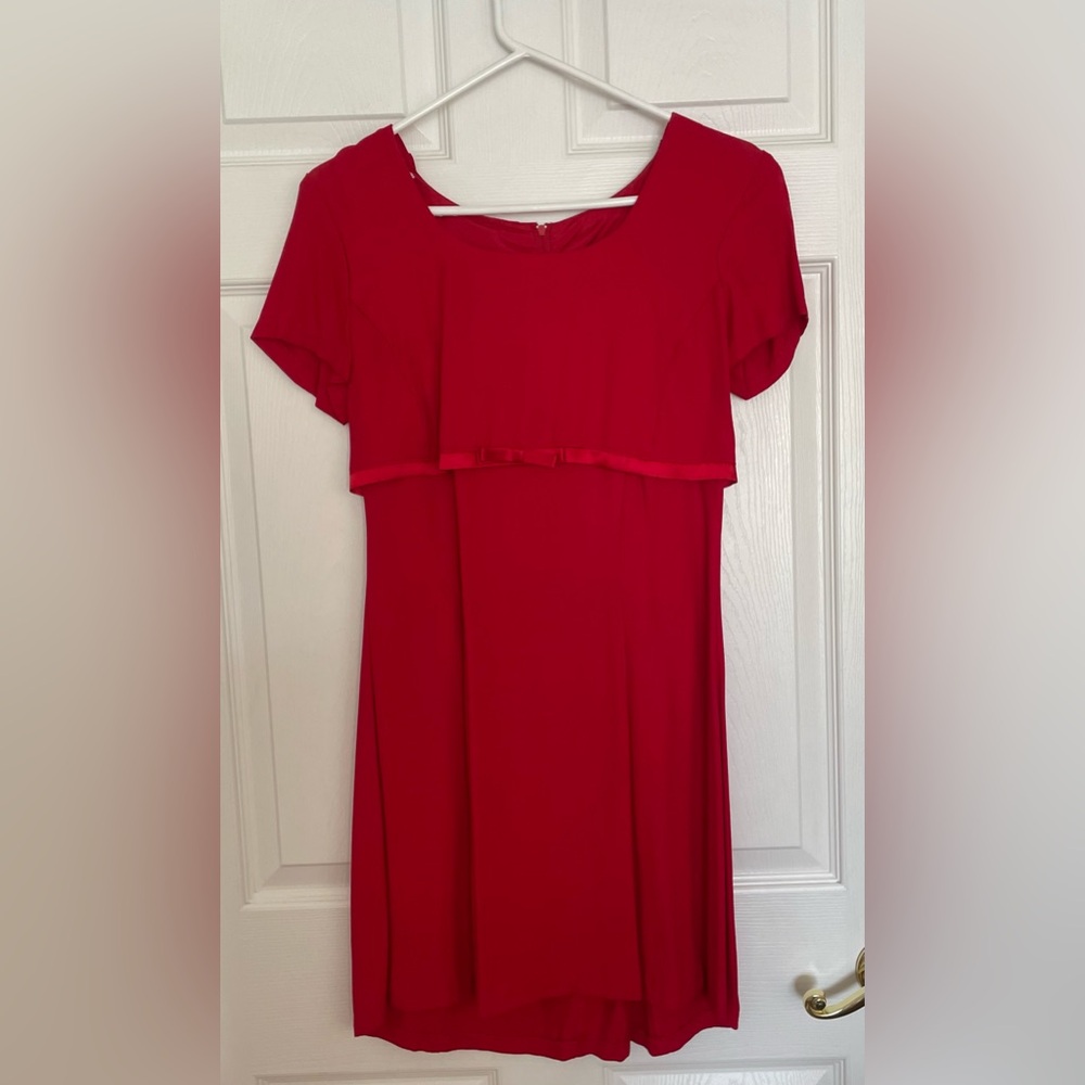 Vintage short-sleeve red dress with bow detail in front and corset tie in back